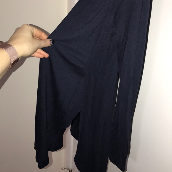 Navy and black long sleeve tunic - Picture 3 of 3